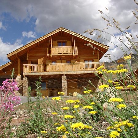 Madame Vacances Les Chalets De L'Altiport Alpe d'Huez Kültér fotó