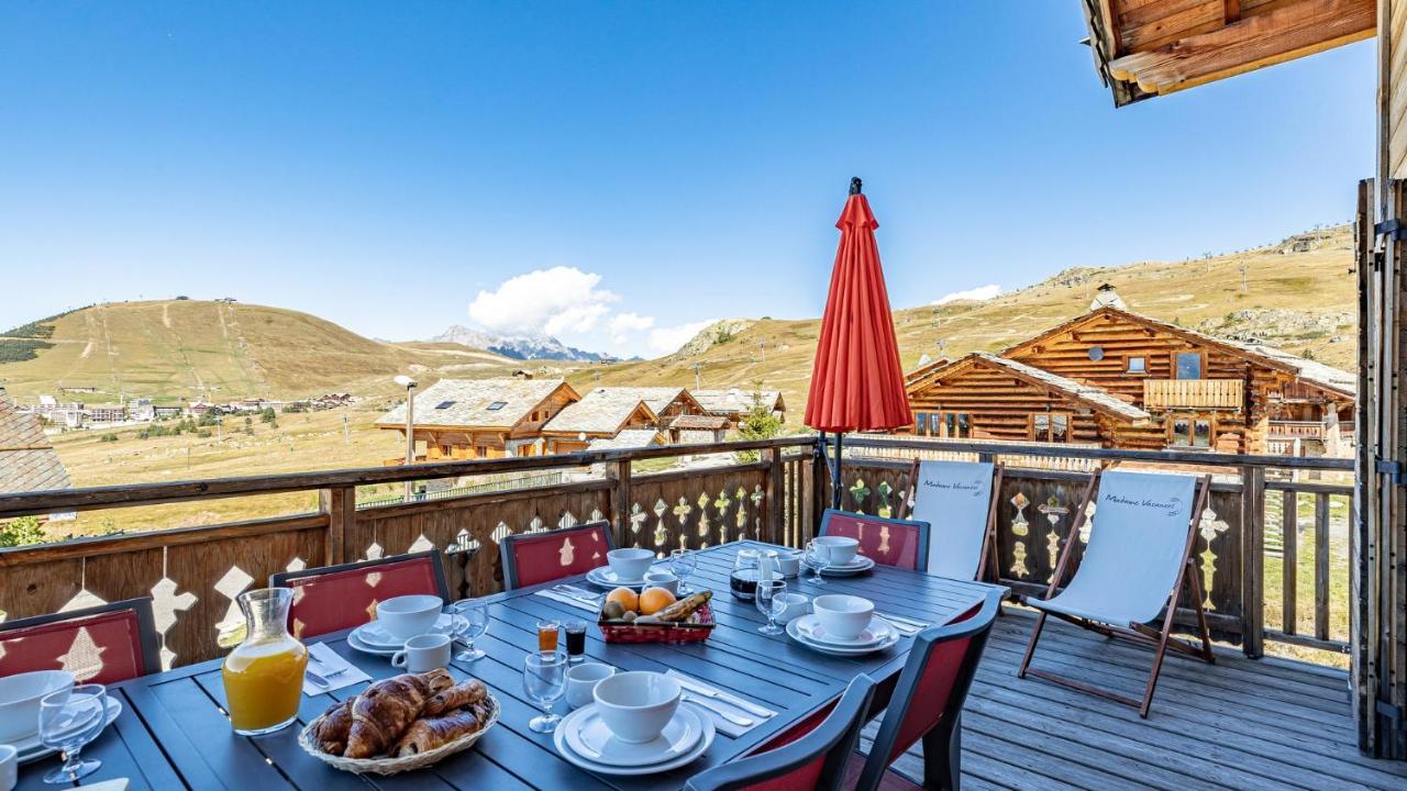 Madame Vacances Les Chalets De L'Altiport Alpe d'Huez Kültér fotó