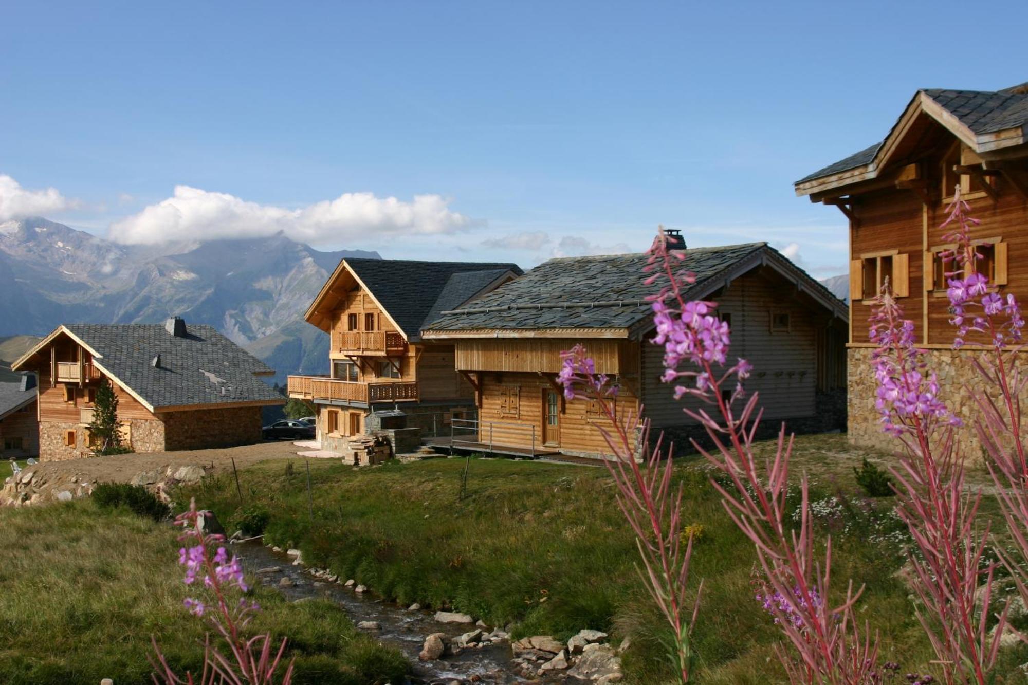 Madame Vacances Les Chalets De L'Altiport Alpe d'Huez Kültér fotó