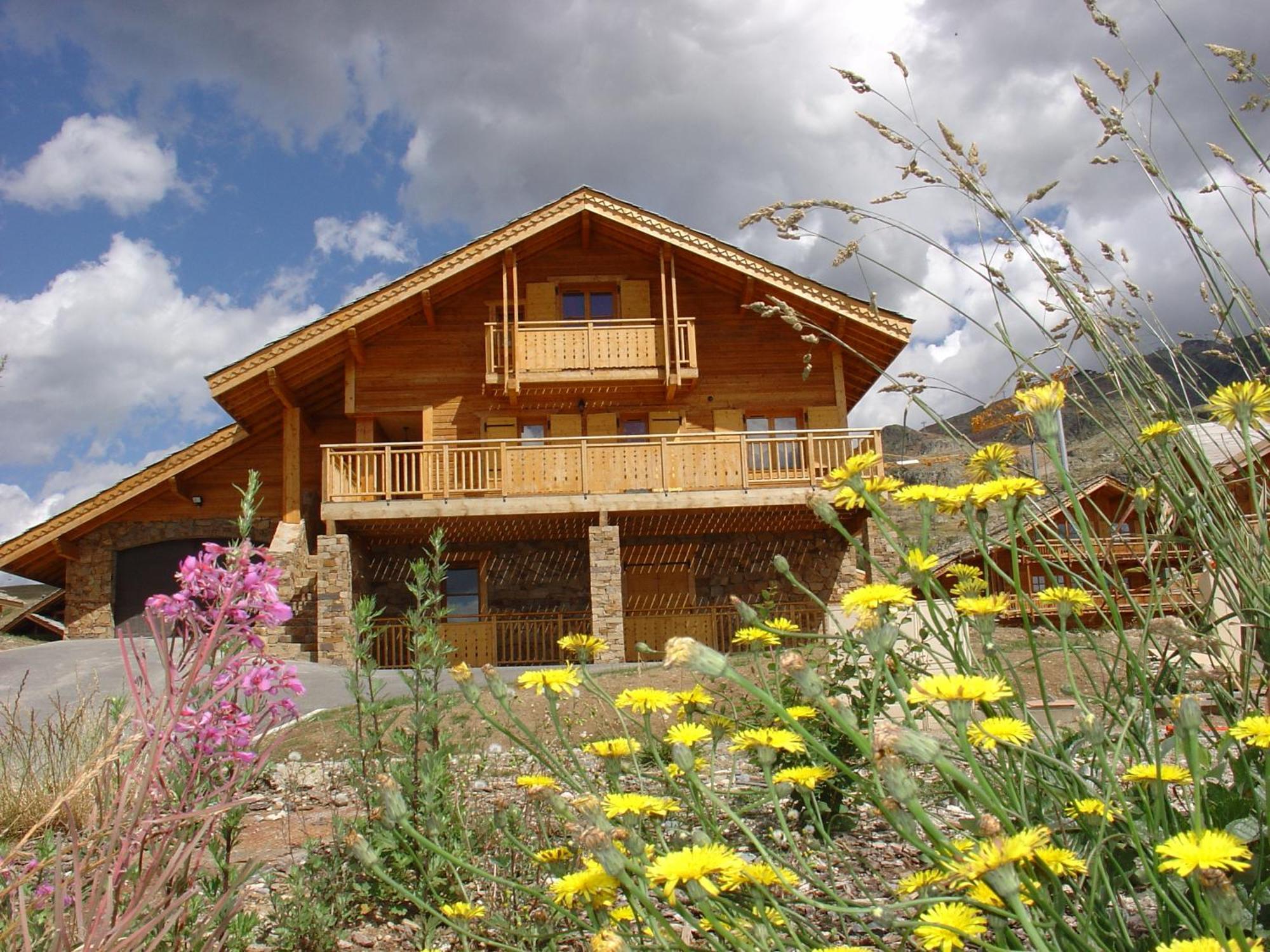 Madame Vacances Les Chalets De L'Altiport Alpe d'Huez Kültér fotó