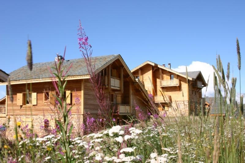 Madame Vacances Les Chalets De L'Altiport Alpe d'Huez Kültér fotó