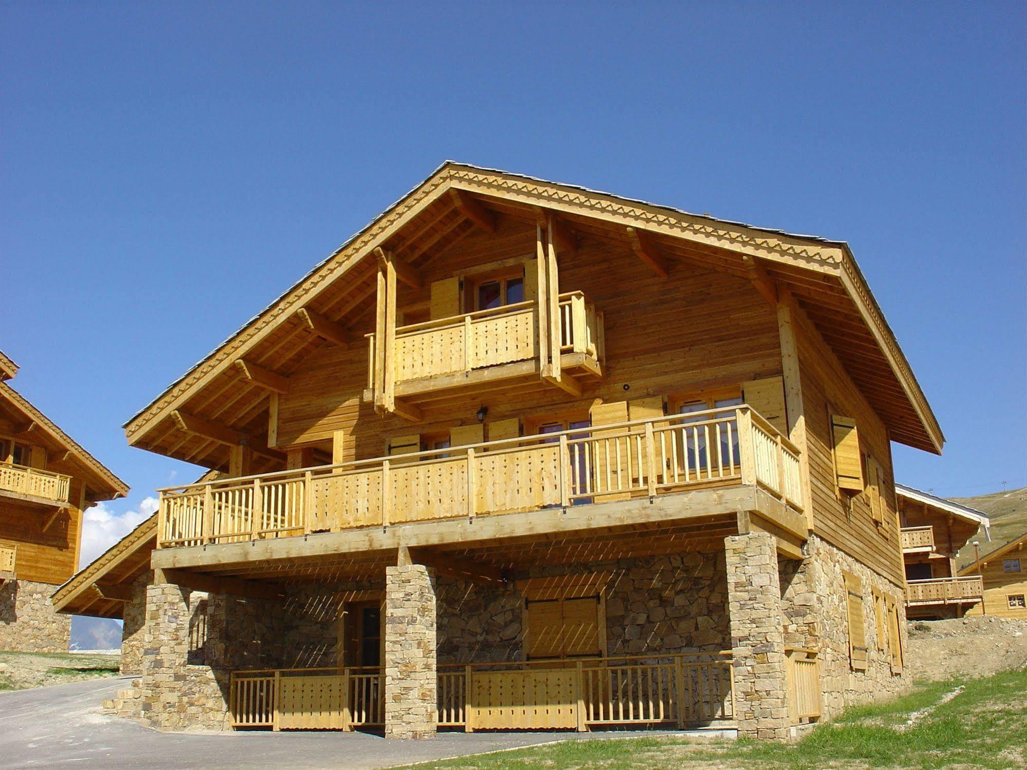 Madame Vacances Les Chalets De L'Altiport Alpe d'Huez Kültér fotó